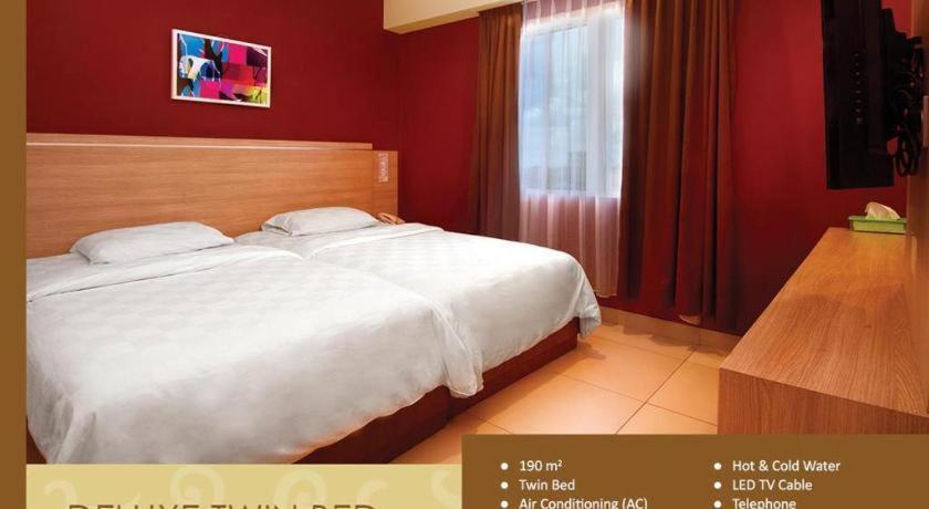 Borneo Hotel Pontianak Exteriör bild
