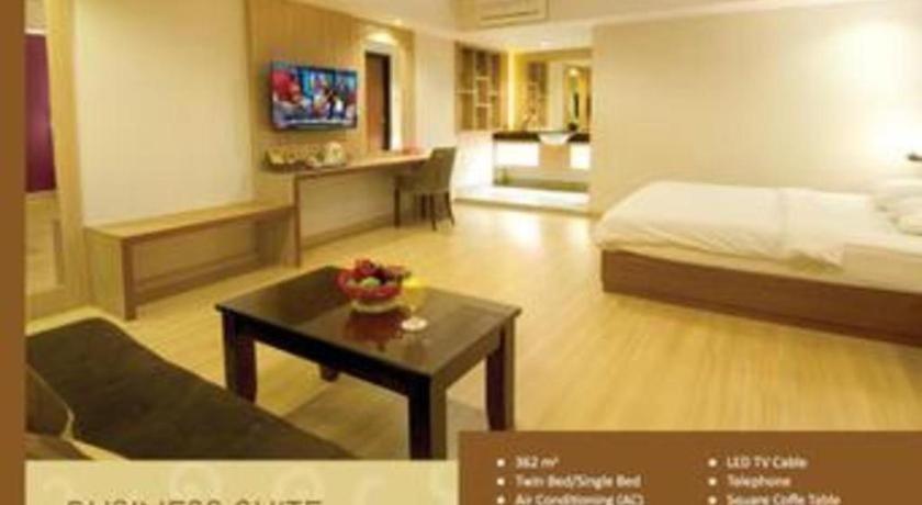 Borneo Hotel Pontianak Exteriör bild